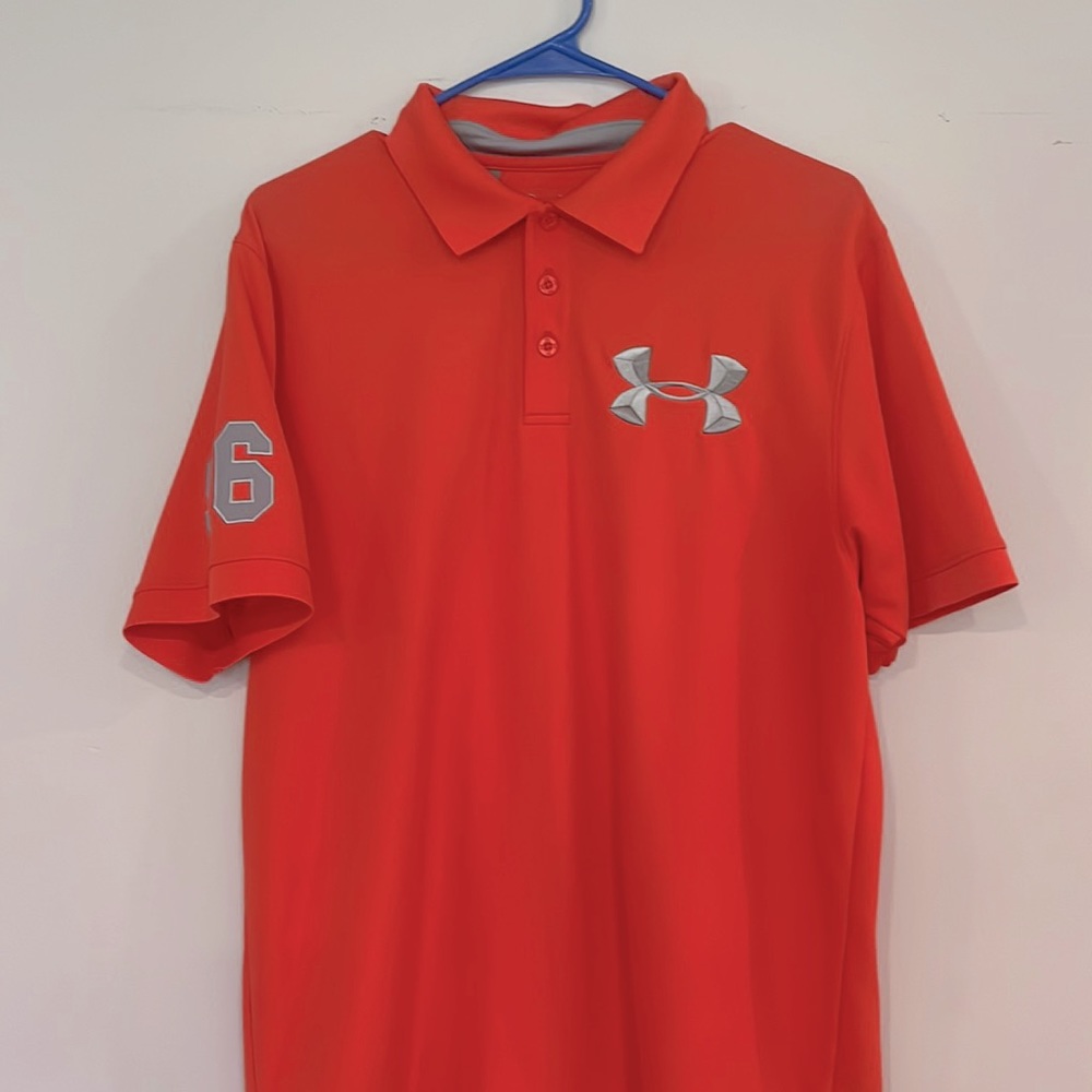 Mens large Under Armour golf polo.